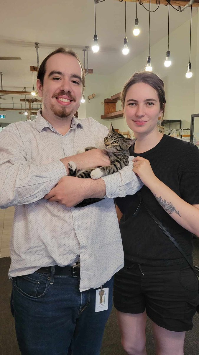 AnimexRefuge's tweet photo. Cabriole adopté 💙💙💙
Merci aux adoptants!
#Mtlmoments #Cafechato #Verdunluv https://t.co/dWu0CeWYqg