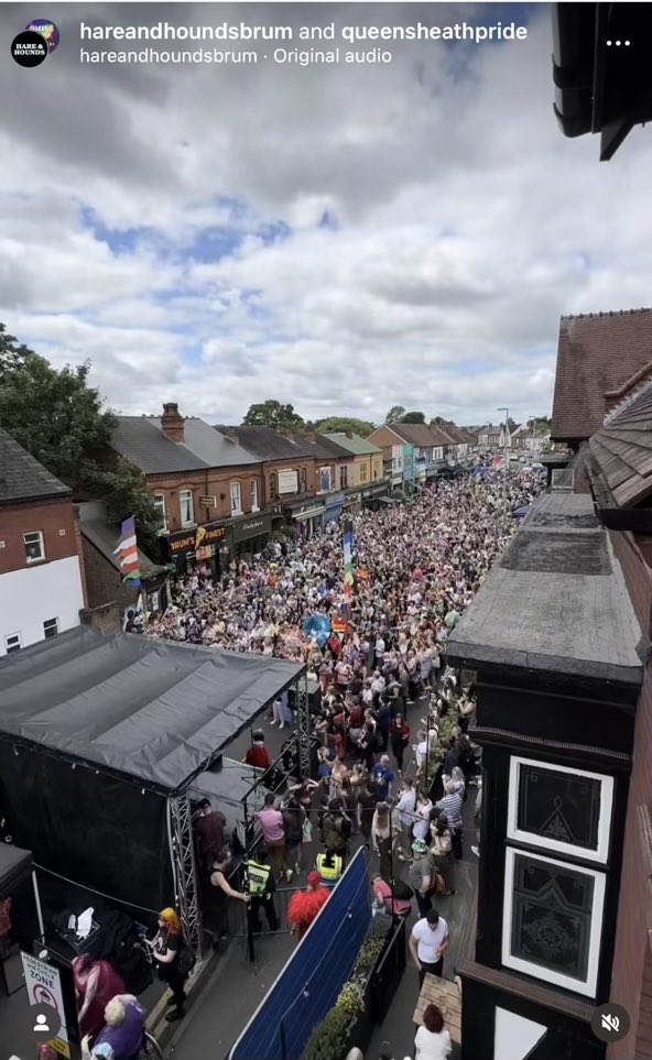 LisaTrickett41's tweet image. Whilst some seek to sow division - Queens Heath shows the way. Today we  celebrate a community that is out, proud and refuses to be defined by a narrow view of gender 🌈❤️