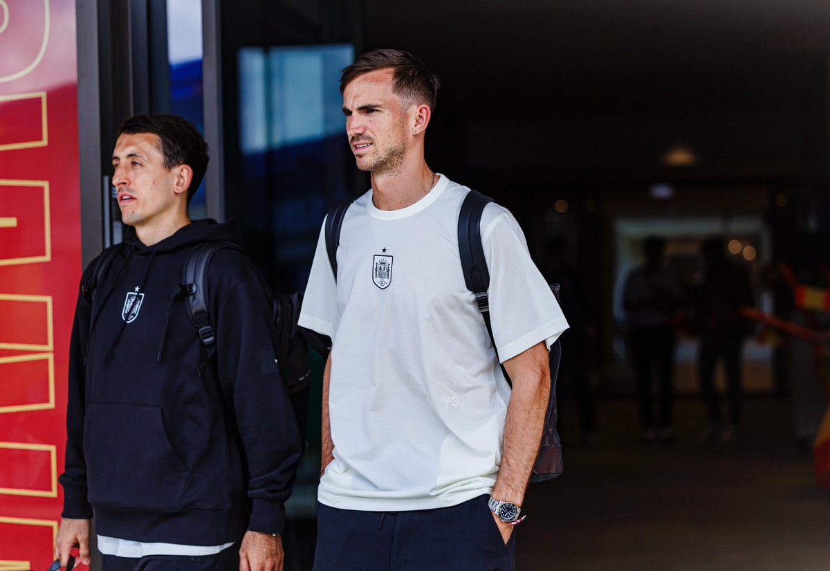 SpainEntire's tweet photo. 🛫 ¡¡Allá vamos, Düsseldorf!!

#VamosEspaña | #EURo2024 https://t.co/ogzQx5273y