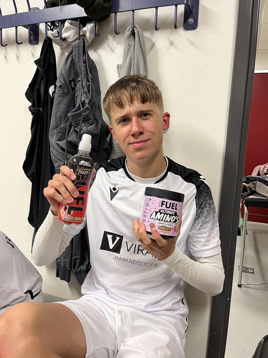 EllidiFC's tweet image. 1-0 sigur gegn Augnabliki 🤍 

Hlynur með frábært skallamark snemma í seinni hálfleik og þá ákvað vörnin og Árni litli bara að múra fyrir. 

Árni er ⚡️BODY FUEL⚡️ maður leiksins!