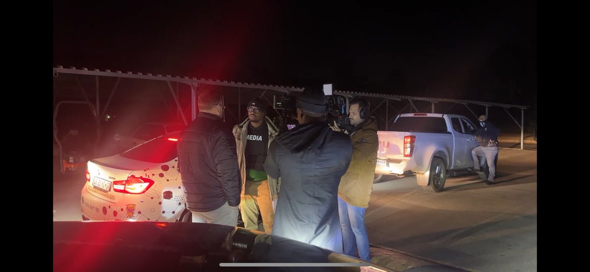 ActionMac goes along for the ride on an insane take down of motorcycle thieves #carteblanche <a href="/carteblanchetv/">Carte Blanche</a> <a href="/macmoleli/">Macfarlane Moleli🇮🇹</a>