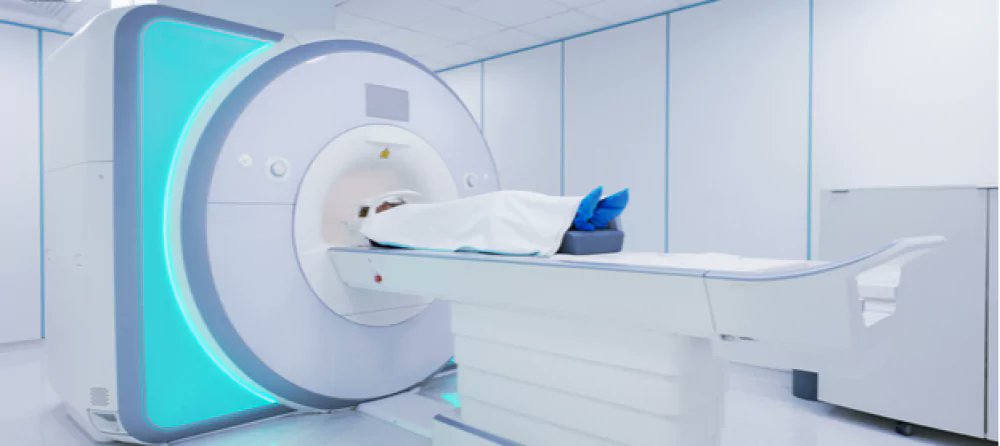 (ظفار تستحق)

ليس نقد بقدر ما هو عتب محب ظفار بتعداد سكاني يقدر بــ ٥٠٠ الف ونهضة تتجاوز (٥٤) سنة علي أشعة رنين مغناطيسي واحدة فقط.

طاقم الأشعة لم ولن يقصروا ولكن هنا نتحدث عن تراكم المواعيد وضعف الخدمة وعن مواطن يتمنى خدمة صحية ممتازة في وطنه.