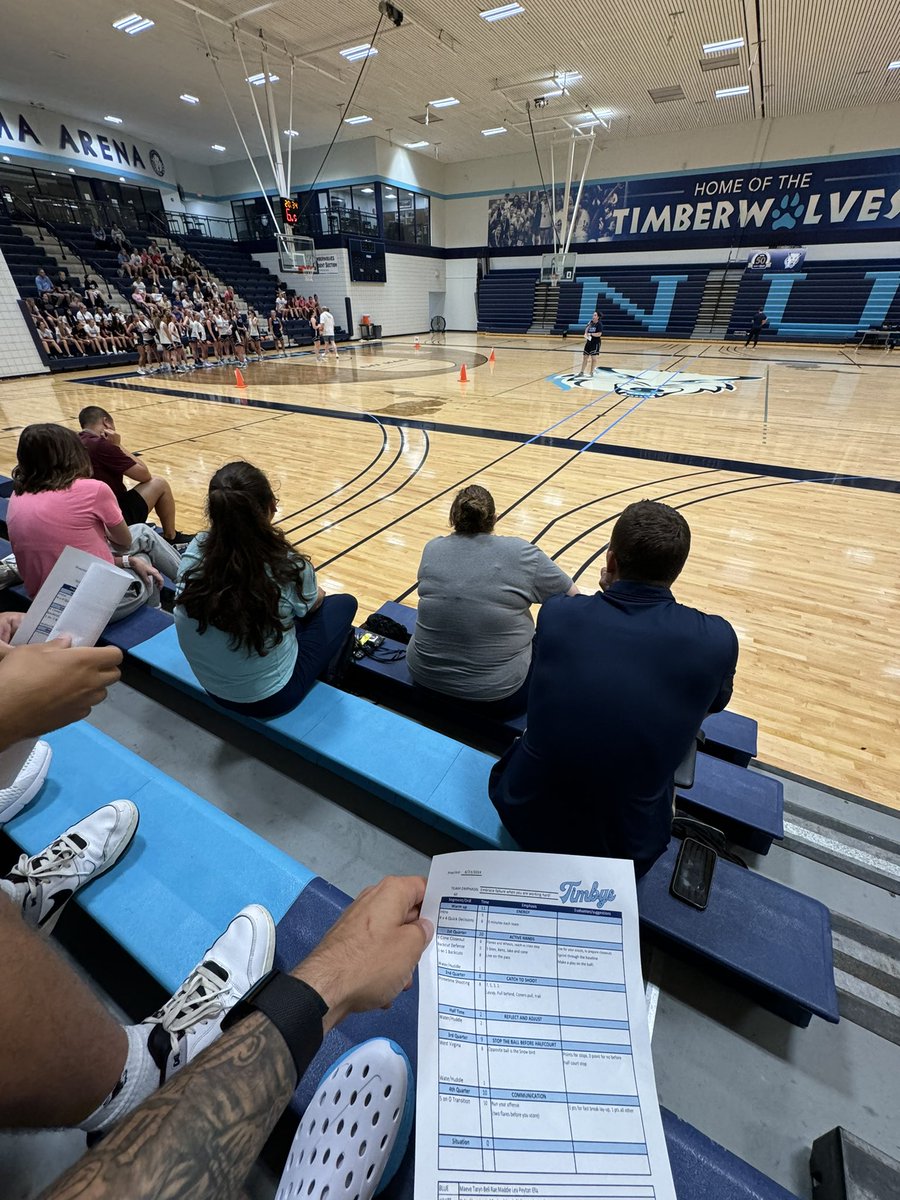 lancemaney1's tweet photo. Enjoyed watching open practice this morning at @NorthwoodWBB 📝
Lots of good high school games this weekend 🏀 #LiveInTheGym https://t.co/peJeHzTkr6