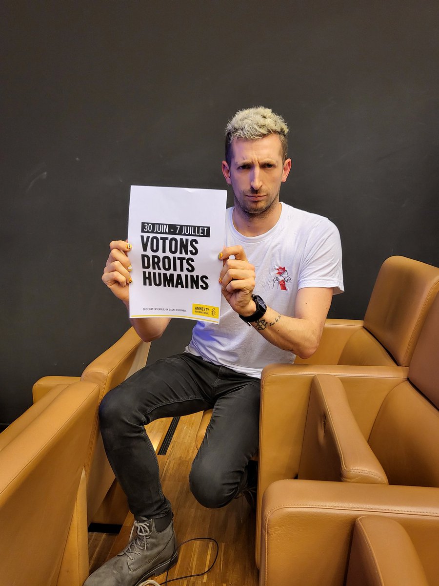 SebastienTULLER's tweet photo. 📣 Les droits des personnes #LGBTI+ ne se négocient pas !
#VotezDroitsHumains 🗳
#LGBTQIASummerTime 🌈 https://t.co/sN4hNjXwyr