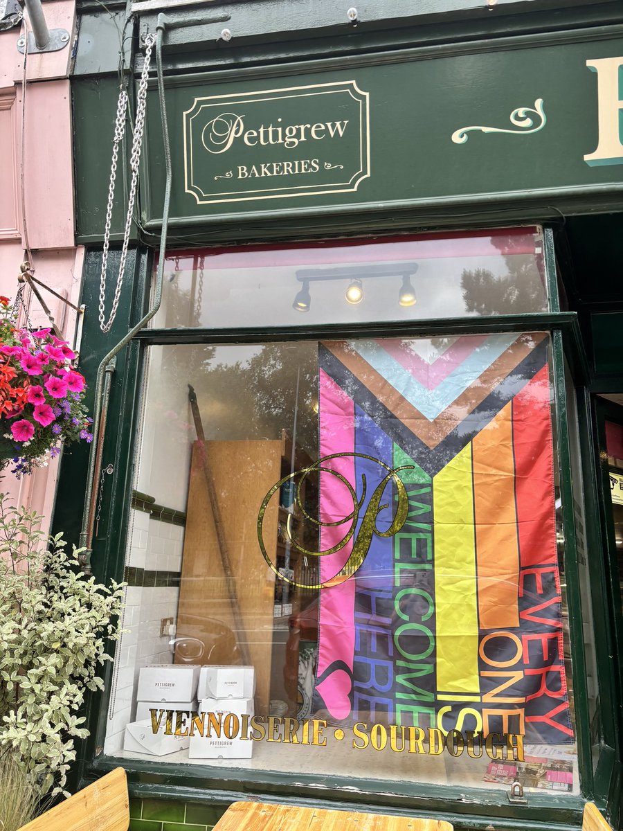 Kiera__Marshall's tweet photo. Was great to see Cardiff getting ready for Cardiff Pride!
Sad I wasn't able to attend this year as I've been there a few years running!
Hope everyone had the best time - see you next year!🏴🏳️🌈🏳️⚧️
#GE2024 #Pride #CardiffPride #PrideCymru https://t.co/YBAGuqPd6P