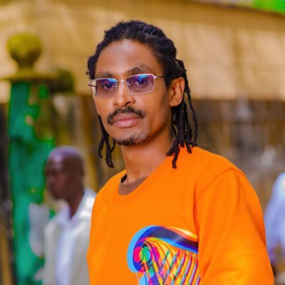 SnrBachelor's tweet photo. Newa just in!!!
@Shad_khalif  has been abducted https://t.co/hAOFxpyNLt