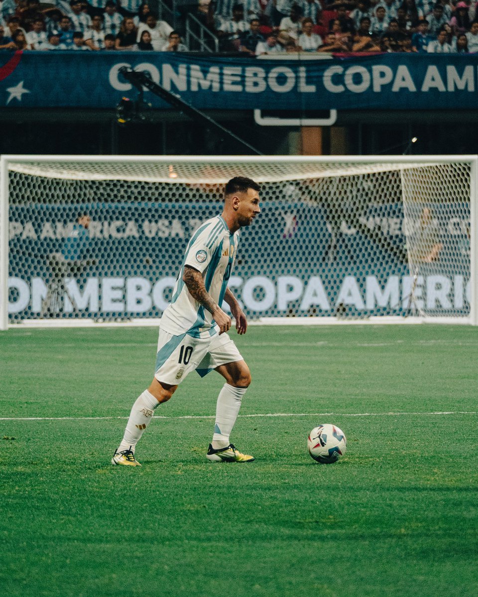 La pelota siempre al 10.