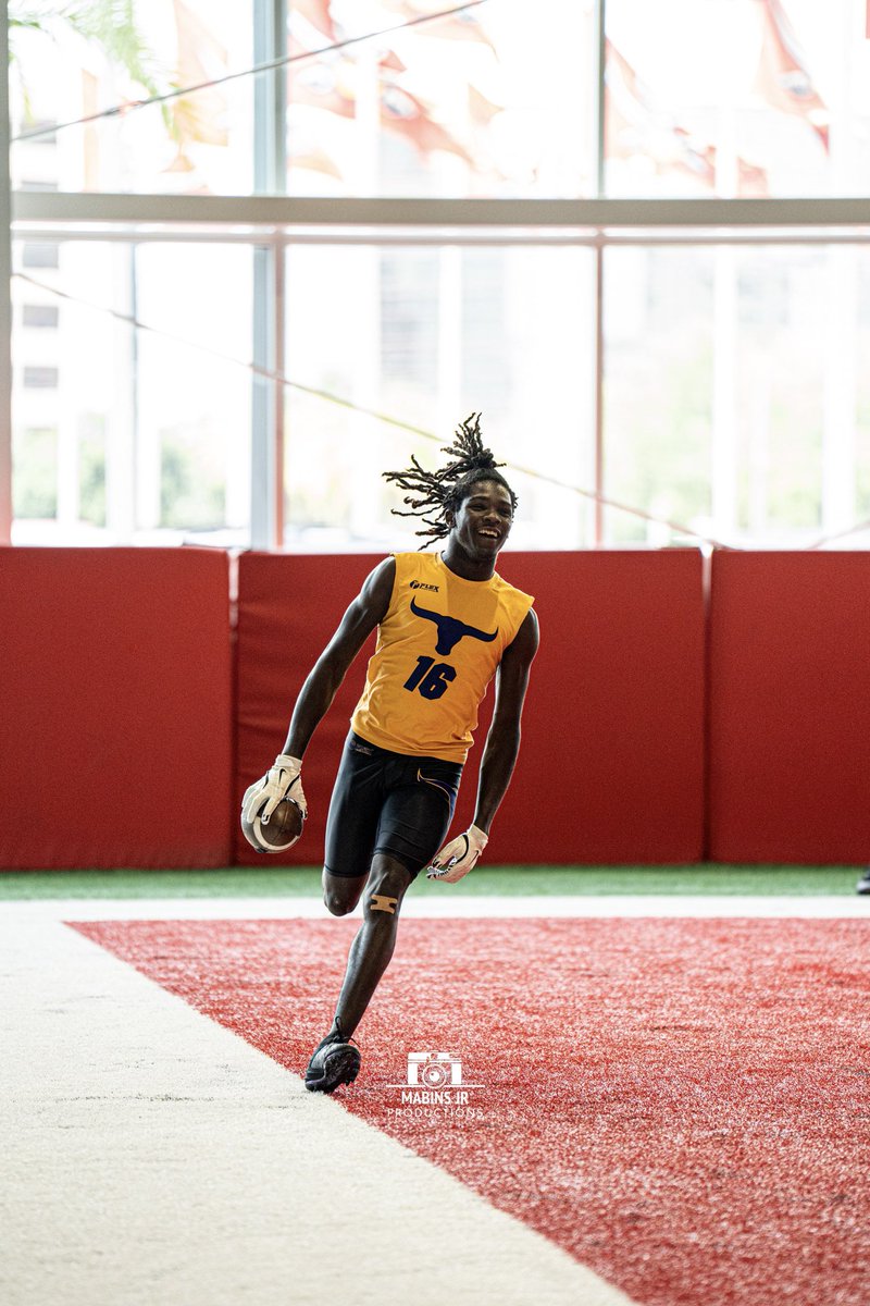 Coach_KBjr's tweet image. When you throw that thang athletes are just happier 😏

#SpinItToWinIt  #ALLIN