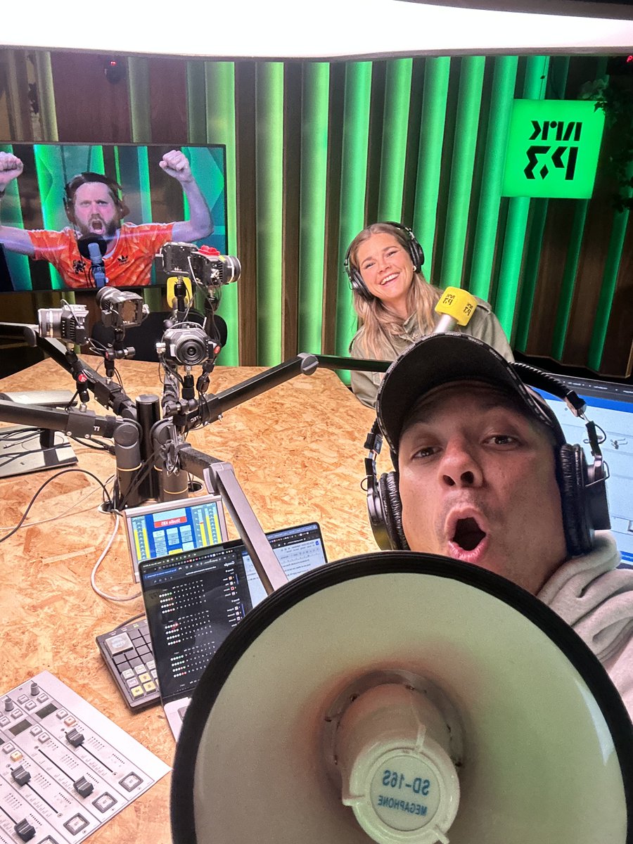 Heia Fotball (@p3heiafotball) on Twitter photo "Tolv-knekken" slår inn i den tiende EM-dagen!
<a href="/AndrineStolsmo/">Andrine S Hegerberg</a> er med oss og kan fortelle at Ndoyes feiring brakte frem ubehagelige flashbacks fra CL!
Vi gleder oss til morgendagens kamper og ikke minst så gleder vi oss til VM i USA!
Hør her: radio.nrk.no/podkast/heia_f… "Tolv-knekken" slår inn i den tiende EM-dagen!
<a href="/AndrineStolsmo/">Andrine S Hegerberg</a> er med oss og kan fortelle at Ndoyes feiring brakte frem ubehagelige flashbacks fra CL!
Vi gleder oss til morgendagens kamper og ikke minst så gleder vi oss til VM i USA!
Hør her: radio.nrk.no/podkast/heia_f…