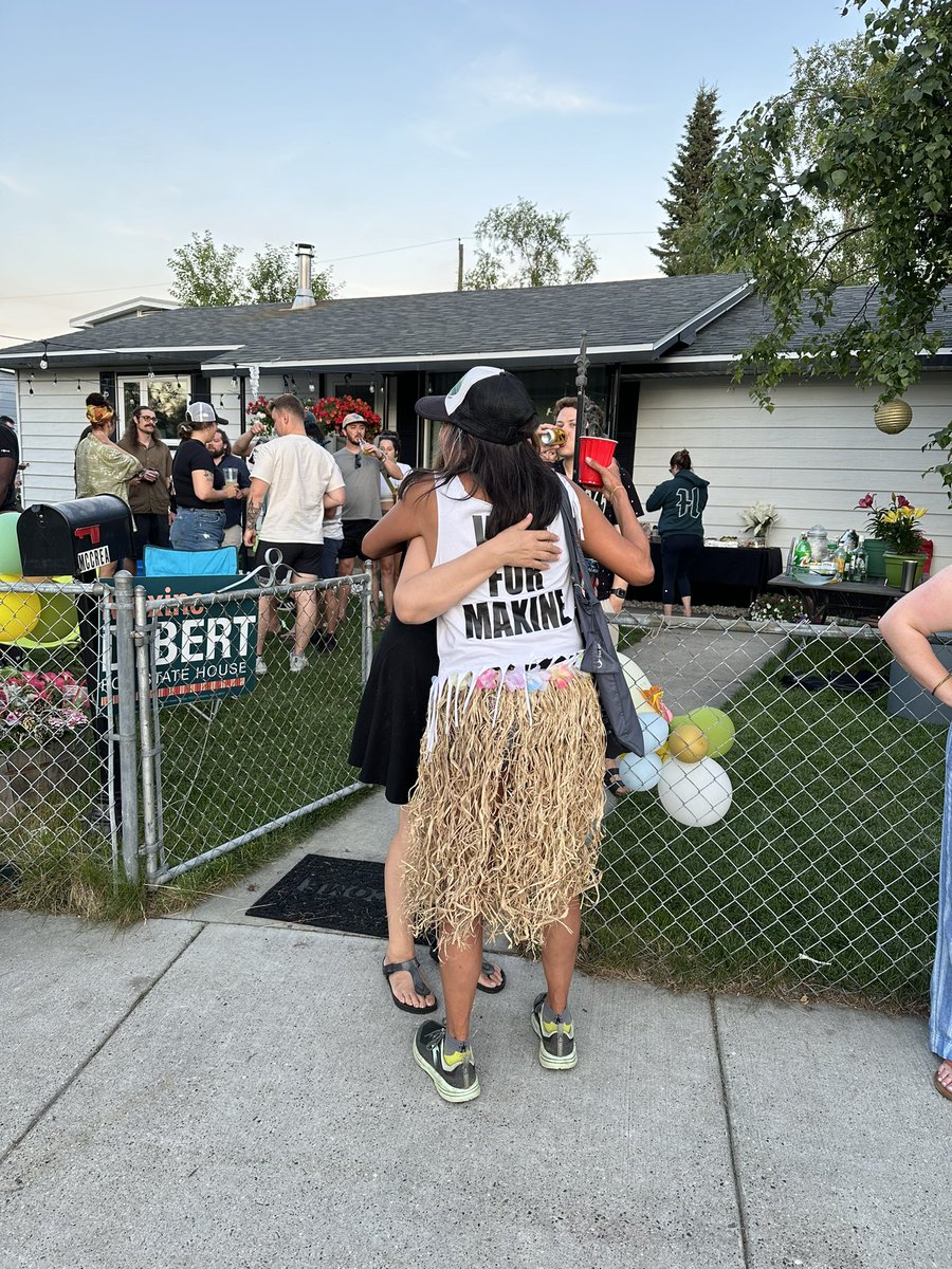MaxforAlaska's tweet image. Sore this morning from running the annual Midnight Sun Race, part of our rich tradition of celebrating the longest day! I met my goal, finishing 10k in 55 minutes. Got so many high fives, hugs, and handshakes from participants and from hundreds watching along the route #akelect