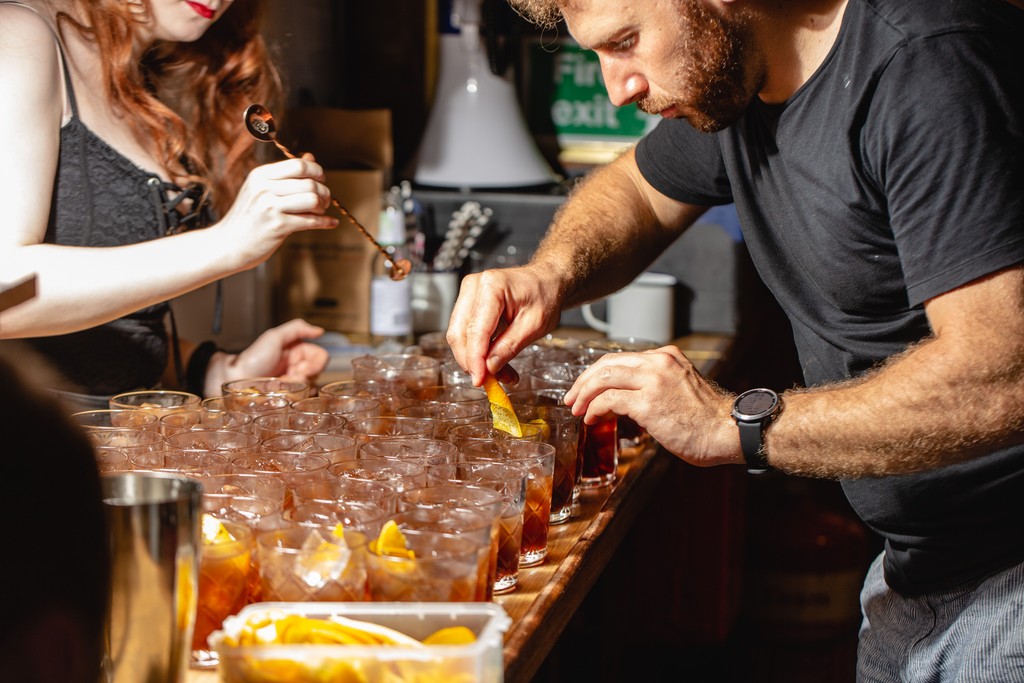 ☀️ JULY CRUISES ☀️

5/7: Rum Runners Revenge
6/7: Pink Cocktails &amp; 90s Hits
12/7: Italian Wines &amp; Pizza
13/7: Afternoon Tea Cocktails
19/7: The ‘Costa-del-Sol-Ford’ Spanish Wines &amp; Tapas
26/7: The Summer Gincident
27/7: Pink Cocktails &amp; 90s Hits

Book: eventbrite.co.uk/o/the-liquoris…