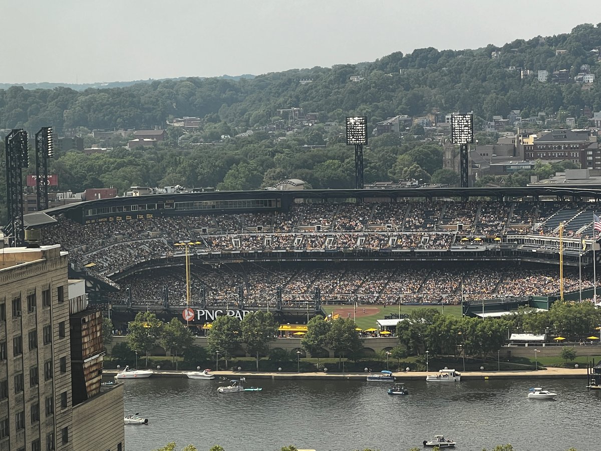 zachdwhiteside's tweet image. Doing a little work in @Pittsburgh and the @Pirates are playing!