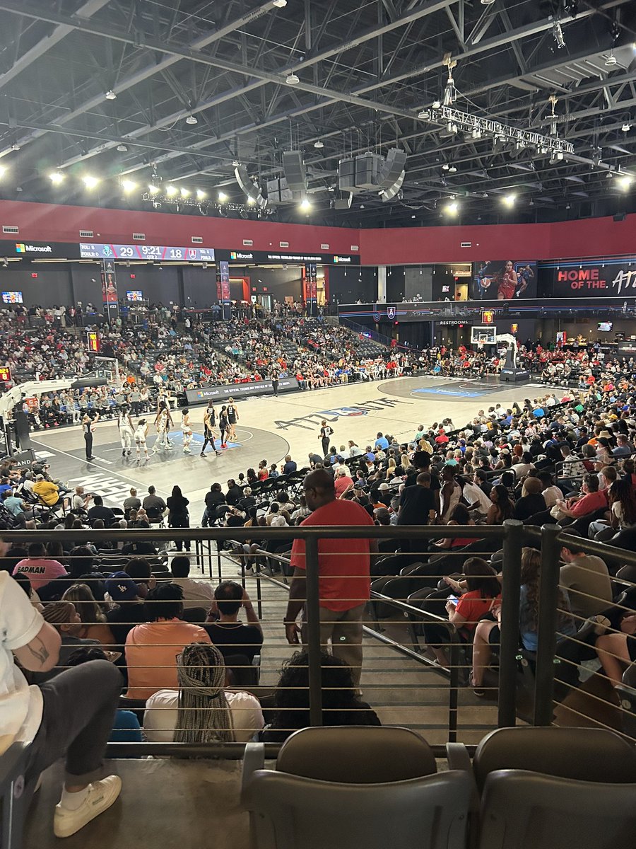 30-18 Liberty here as we approach the 9 min mark in the second quarter