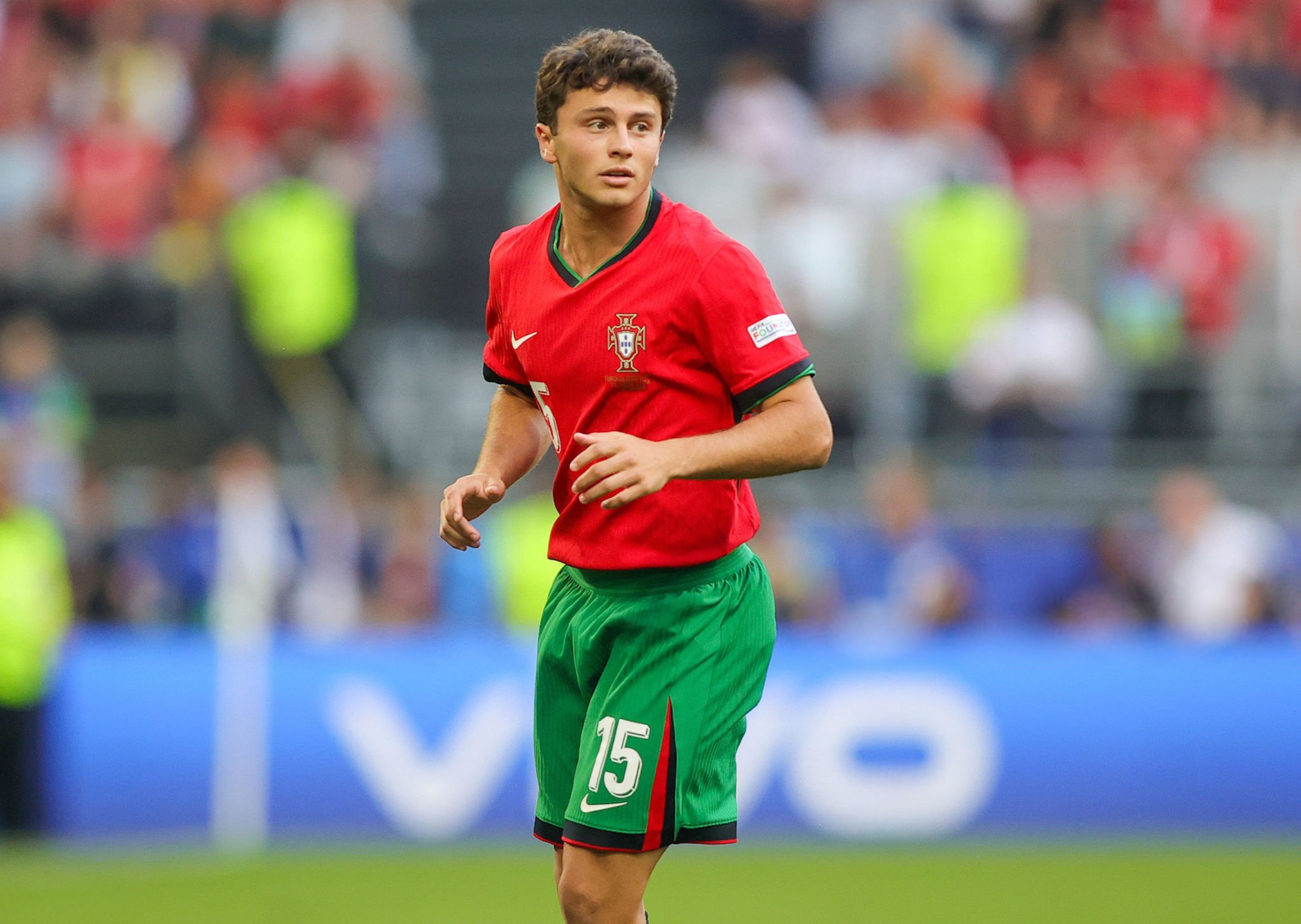 Tin chuyển nhượng trưa 24/6: Ronaldo rời Al Nassr sau EURO 2024; MU chính thức chiêu mộ Joao Neves