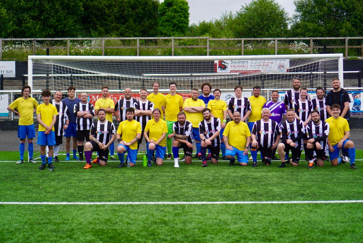 JfGkickabout's tweet photo. 💛💙💚

Another match for us today against another great group @MerthyrmanvFat. A good game with plenty of goals for both teams. Thank you all https://t.co/p0AW7lLGcr