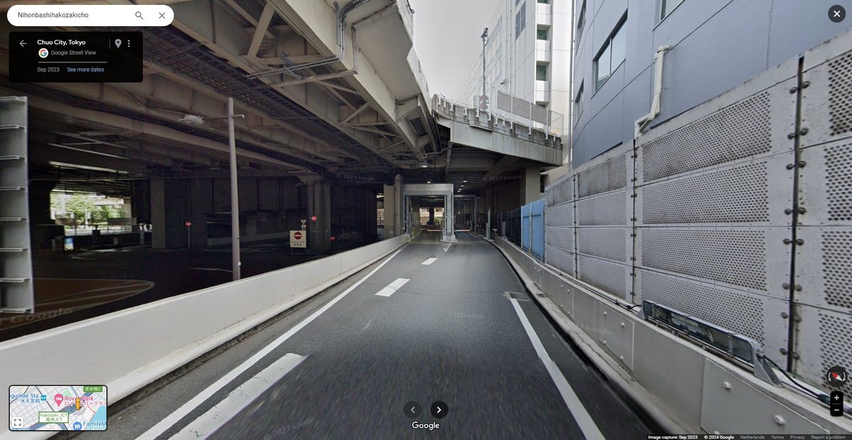 artfxgaming's tweet photo. Trying to make sense of this spaghetti monster, Google Streetview being very helpful to figure out how this whole thing works IRL haha 😅 https://t.co/7Tcmbre6O8
