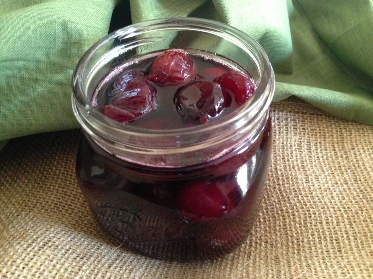 Archaeologists <a href="/MountVernon/">Mount Vernon</a> recently unearthed 35 bottles of preserved cherries and berries dating prior to the American revolution. Read more about this and Martha Washington’s recipe <a href="/AmericasTable/">The American Table</a> : americantable.org/recipes/martha… #foodhistory #recipes