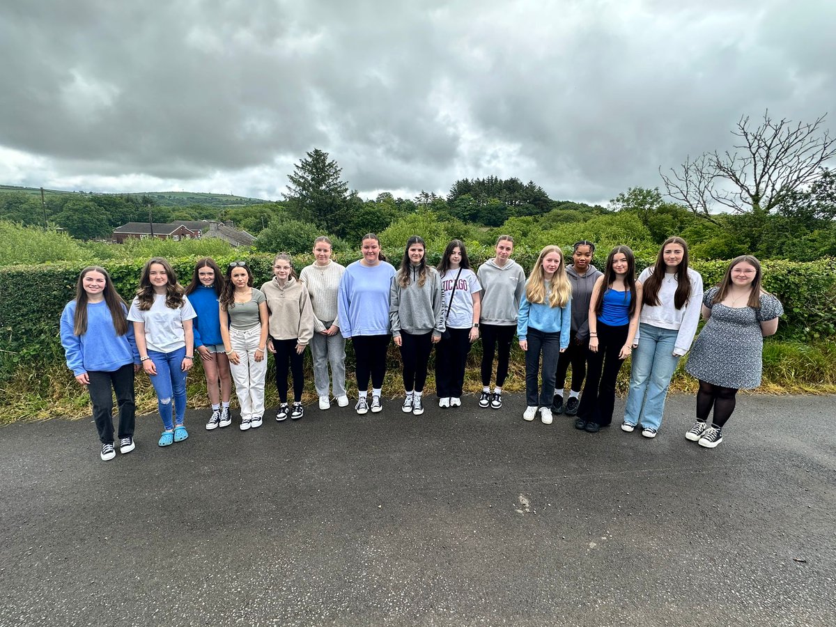 Adran Gerdd YGS (@cerddstrade) on Twitter photo Diolch i ensemble bl.9-11 <a href="/Ysgol_Strade/">Ysgol Y Strade</a> am gymryd rhan yng Ngwasanaeth Dinesig Cyngor Gwledig Llanelli heddiw yng nghapel Rehoboth, Pum Heol. Thanks to the Yr.9-11 ensemble for representing the school in the Llanelli Rural Council Civic Service today. Diolch i ensemble bl.9-11 <a href="/Ysgol_Strade/">Ysgol Y Strade</a> am gymryd rhan yng Ngwasanaeth Dinesig Cyngor Gwledig Llanelli heddiw yng nghapel Rehoboth, Pum Heol. Thanks to the Yr.9-11 ensemble for representing the school in the Llanelli Rural Council Civic Service today.