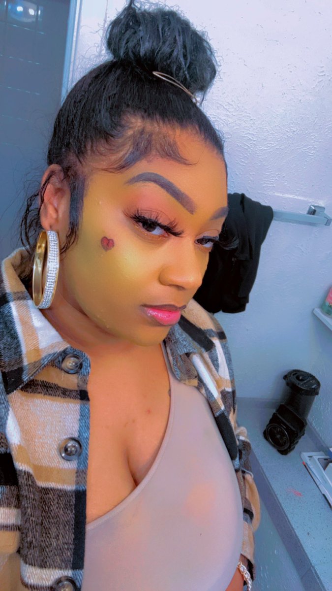 reddbonesothik's tweet photo. If she done shawty a dime 💕You should tip her 💋🔥✍🏽 https://t.co/nbkoX0jS0M