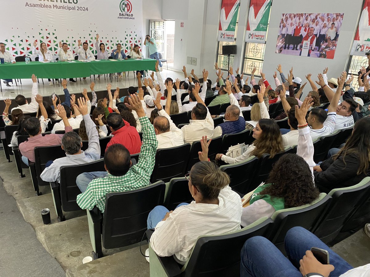 Participamos en los trabajos de la 24ª Asamblea Municipal del <a href="/PRISaltillo/">PRI Saltillo</a> , donde hicimos propuestas específicas en la agenda política nacional. En #Coahuila todas las voces cuentan, el equipo de <a href="/manolojim/">Manolo Jiménez Salinas</a> sigue #PaDelante trabajando #EnTodasPartes.