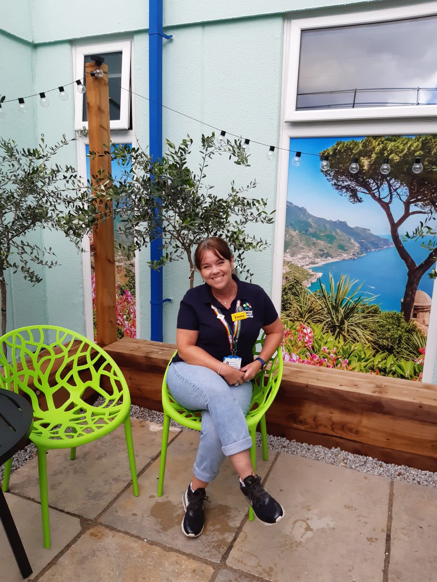 See what your donations to our #Dementia Appeal have done➡️

The impact of this work honestly benefits so many-infact thousands of people
There's more to do!
Just some of my projects so far
🌿A new garden
👌ward revamp 
🚏Bus stop
Keep supporting!
In the meantime 
#THANKYOU 😊