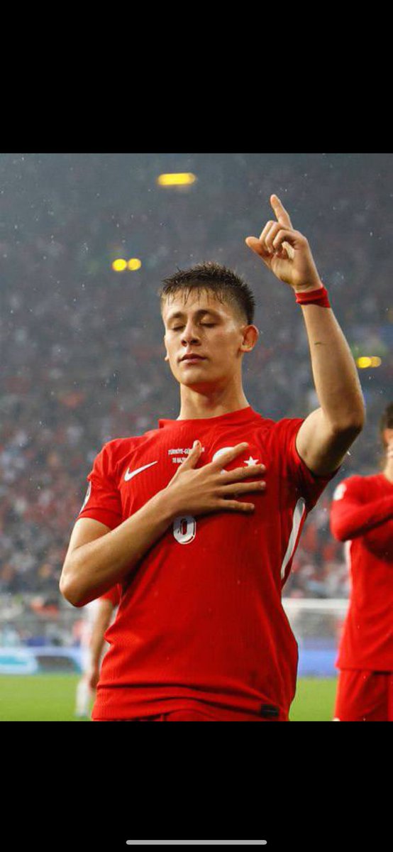 #ArdaGüler Allah alayınızı nasıl biliyorsa öyle yapsın kirli oyunlarınızda boğulun çekin pis ellerinizi gencecik çocukların üzerinden!!!