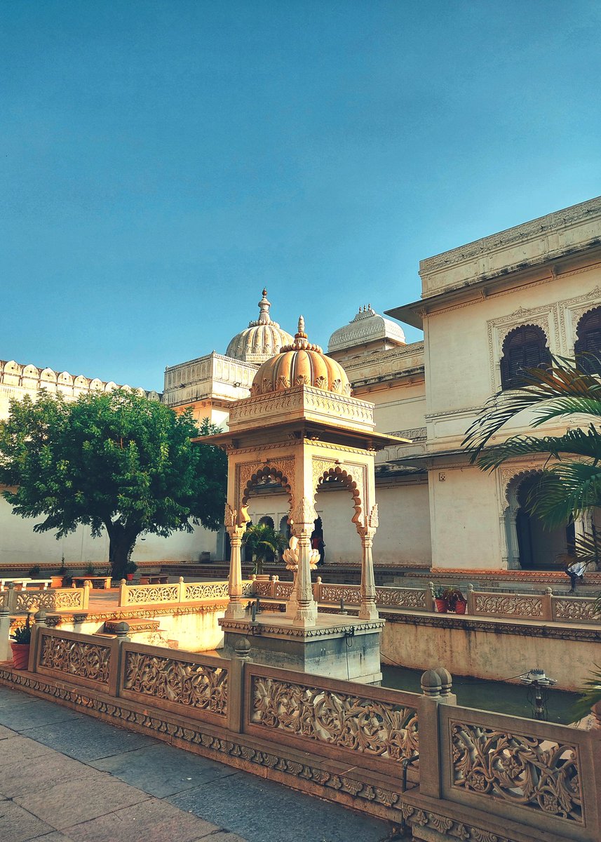 VJSoni02's tweet photo. Mewar 🫀🚩
#vjsoni_clicks
#photography https://t.co/R7ETyzWPIc