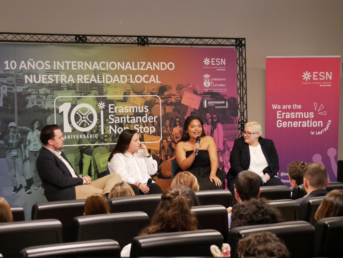 #XAniversario "10 años internacionalizando nuestra realidad local"

👉 Más de 200 voluntarios/as y más de 3500 estudiantes internacionales han formado parte de nuestra entidad.

👏 Gracias <a href="/unican/">Universidad de Cantabria</a>, <a href="/uneatlantico/">UNEATLANTICO</a>, <a href="/Canal_CESINE/">CESINE</a>, <a href="/jovenmania/">Jovenmania</a>, <a href="/ejovensantander/">Espacio Joven</a> por ser parte 🇪🇺❤️