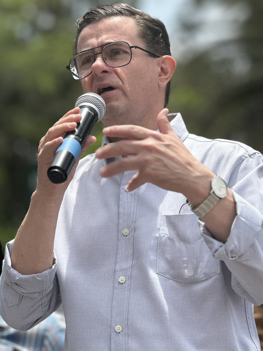 El día de hoy celebramos la asamblea informativa sobre la iniciativa de reforma al Poder Judicial con la participación de <a href="/LeniaBatres/">Lenia Batres</a>, ministra de la Suprema Corte de Justicia de la Nación; <a href="/hamlet_almaguer/">🇲🇽 Hamlet Almaguer</a>, Diputado Federal; Federico Alcalá, abogado; y Francisco Sánchez,
