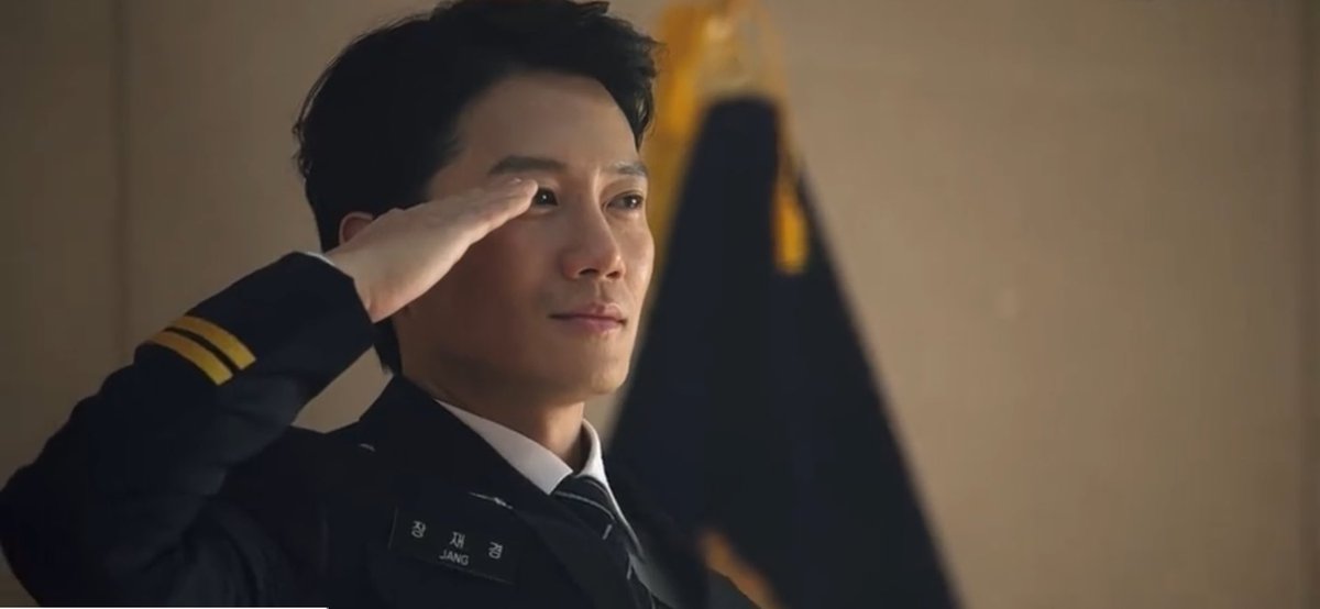 innerchilding7's tweet photo. Giving old school kdrama thriller i love it already!
Also great casting
If you know ur veterans that is #ConnectionEp1 https://t.co/I2MMU5aniy