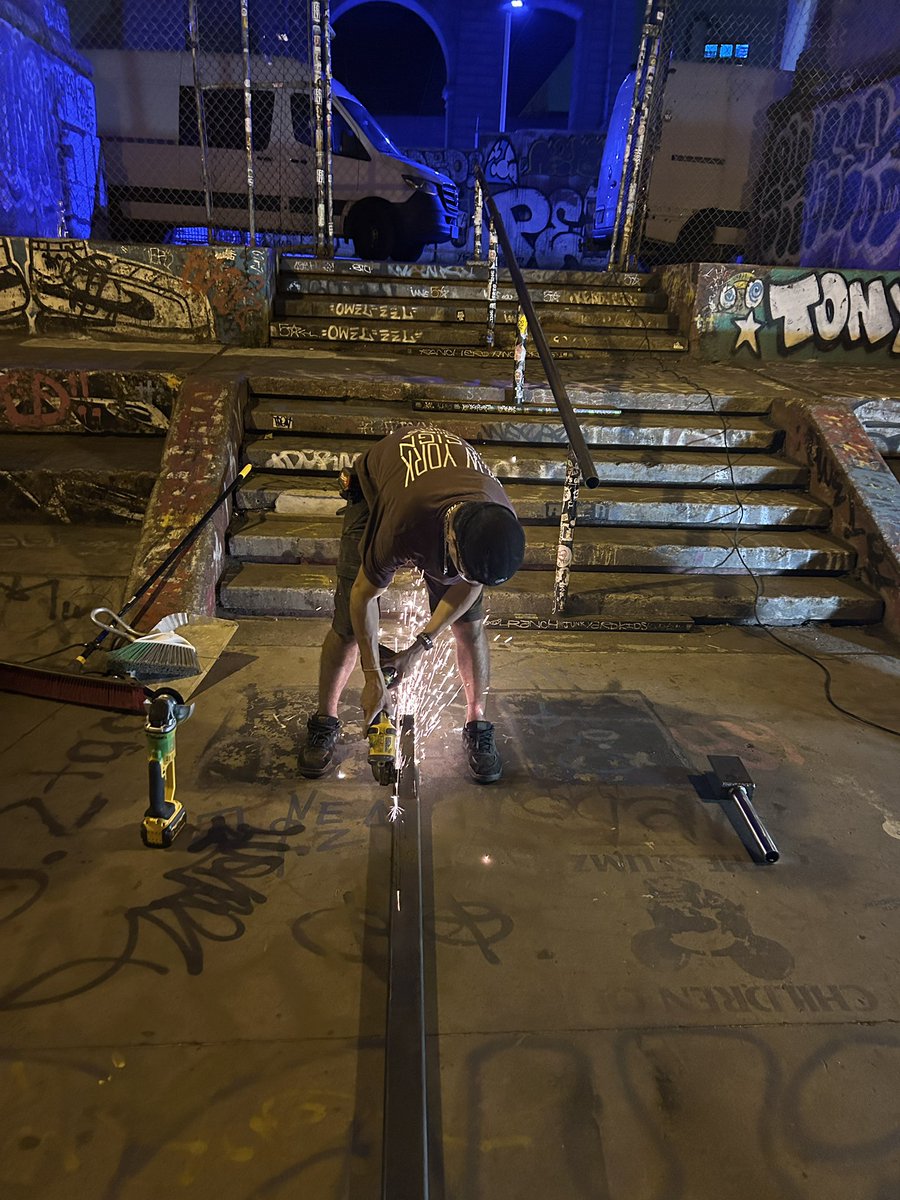 nydacinc's tweet photo. Helping the Skate community in LES. #dowhatyoulove https://t.co/gy2qgmINOR
