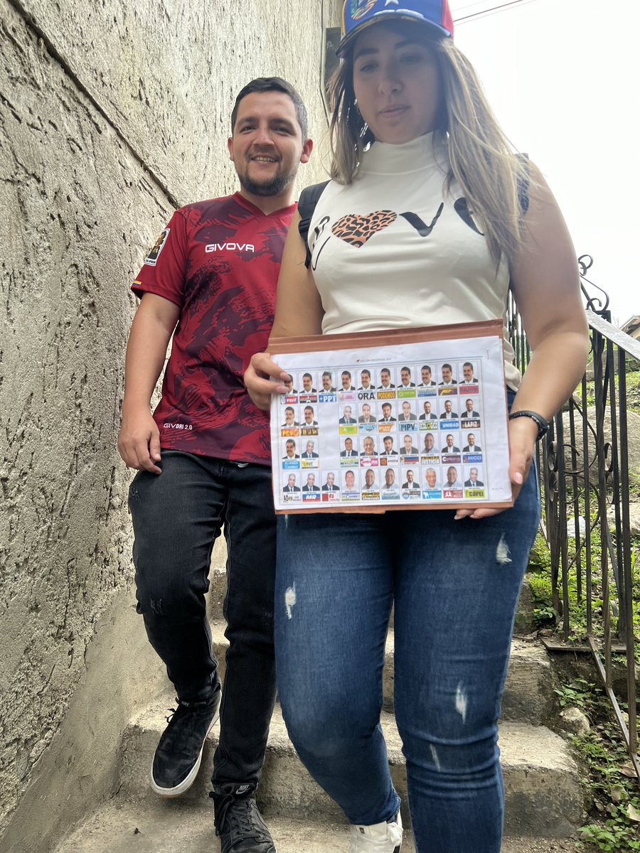 #23Jun Estuvimos en la parroquia Jacinto Plaza junto a factores de la Unidad Democrática recorriendo la Carabobo.

Los habitantes nos comentaban que el 28 de Julio están decididos a participar y cambiar esta triste realidad.

En Mérida y la Carabobo

¡Vamos con Edmundo! 🌍🇻🇪