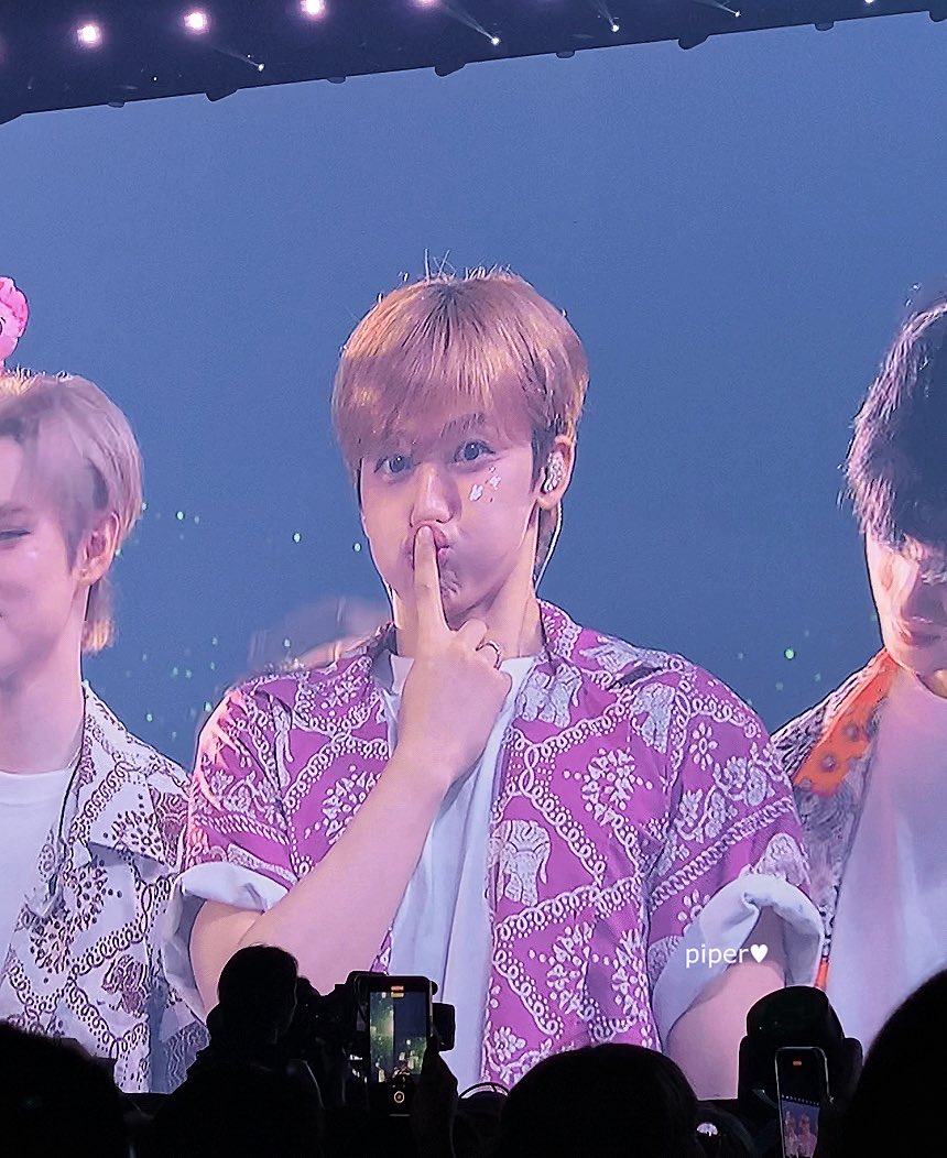 noturpiper's tweet image. ทำดีๆลูก เราเปนดารา