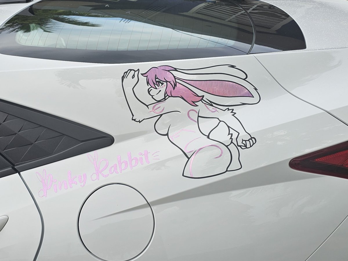 Lynlynbuns_NSFW's tweet photo. Got myself a new car decals of my fursona and I'm absolutely looooving it!💕😭 is soo gorgeous and elegant is so perfect!😭💕
Nickname Pinky Rabbit cause that's how some co-workers calls me at work 😂🙌💕
Also, car bun ears!💕😍

decals by @StarDogStudios!
https://t.co/fsTQNkoJNT https://t.co/ywDxq7ajWC