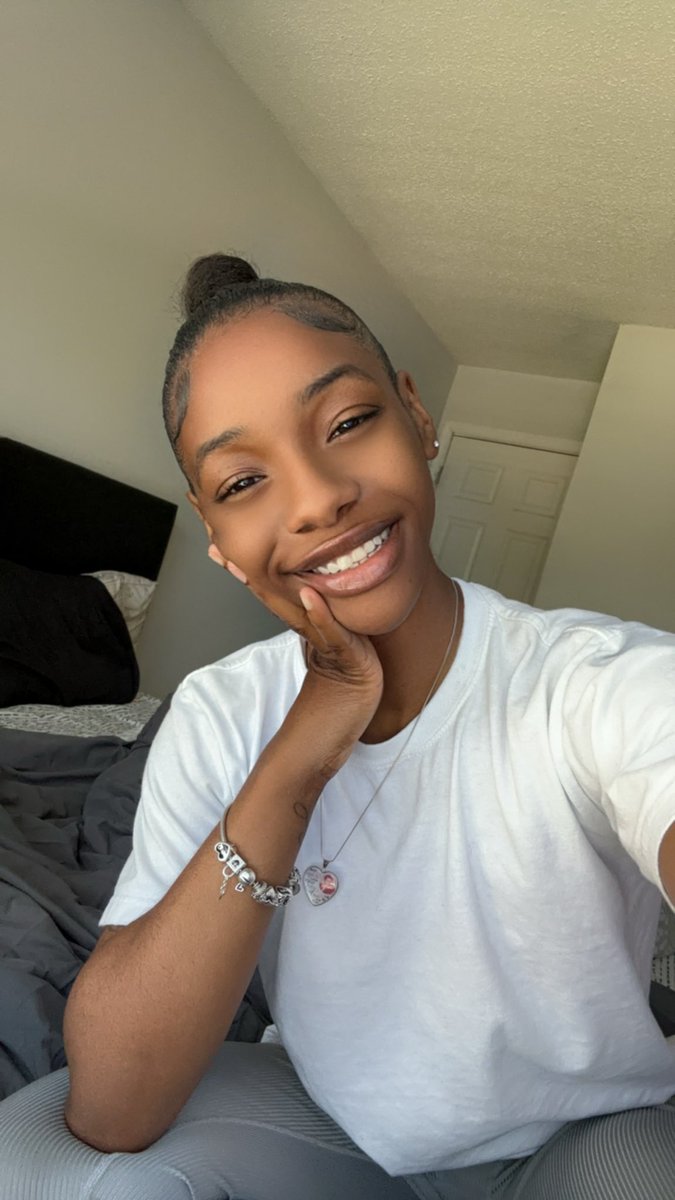 JT 🖤 tweet media