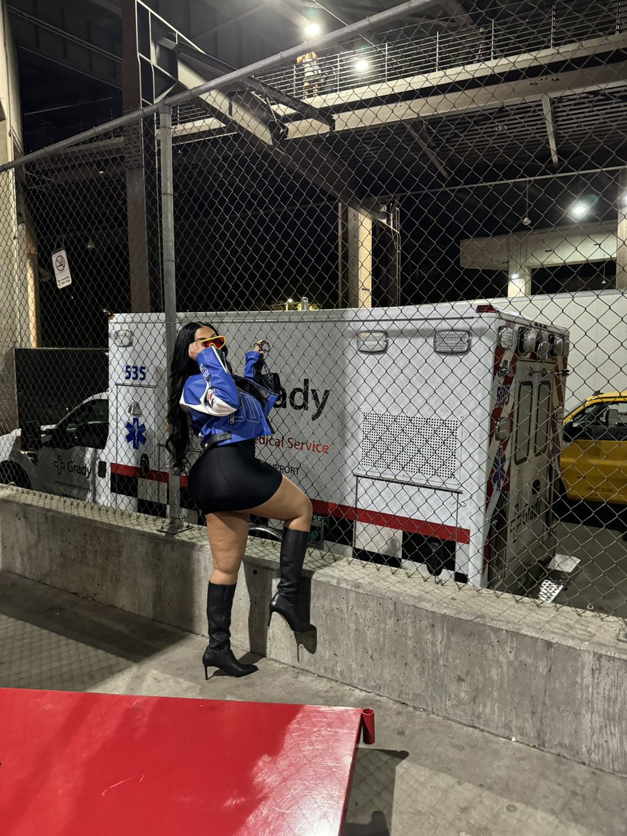 queennaija's tweet photo. https://t.co/FEP8vBMsDa