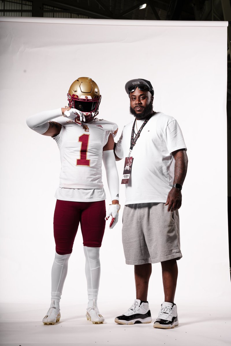 TJ Green 3⭐️ (@tygreenjr02) on Twitter photo Had a amazing time on my official visit this weekend. I appreciate the whole coaching staff for showing love.
<a href="/CoachB212/">Coach Ray Brown</a> <a href="/BCFootball/">Boston College Football</a> <a href="/CoachThurin/">Matt Thurin</a> #earnit🦅 Had a amazing time on my official visit this weekend. I appreciate the whole coaching staff for showing love.
<a href="/CoachB212/">Coach Ray Brown</a> <a href="/BCFootball/">Boston College Football</a> <a href="/CoachThurin/">Matt Thurin</a> #earnit🦅