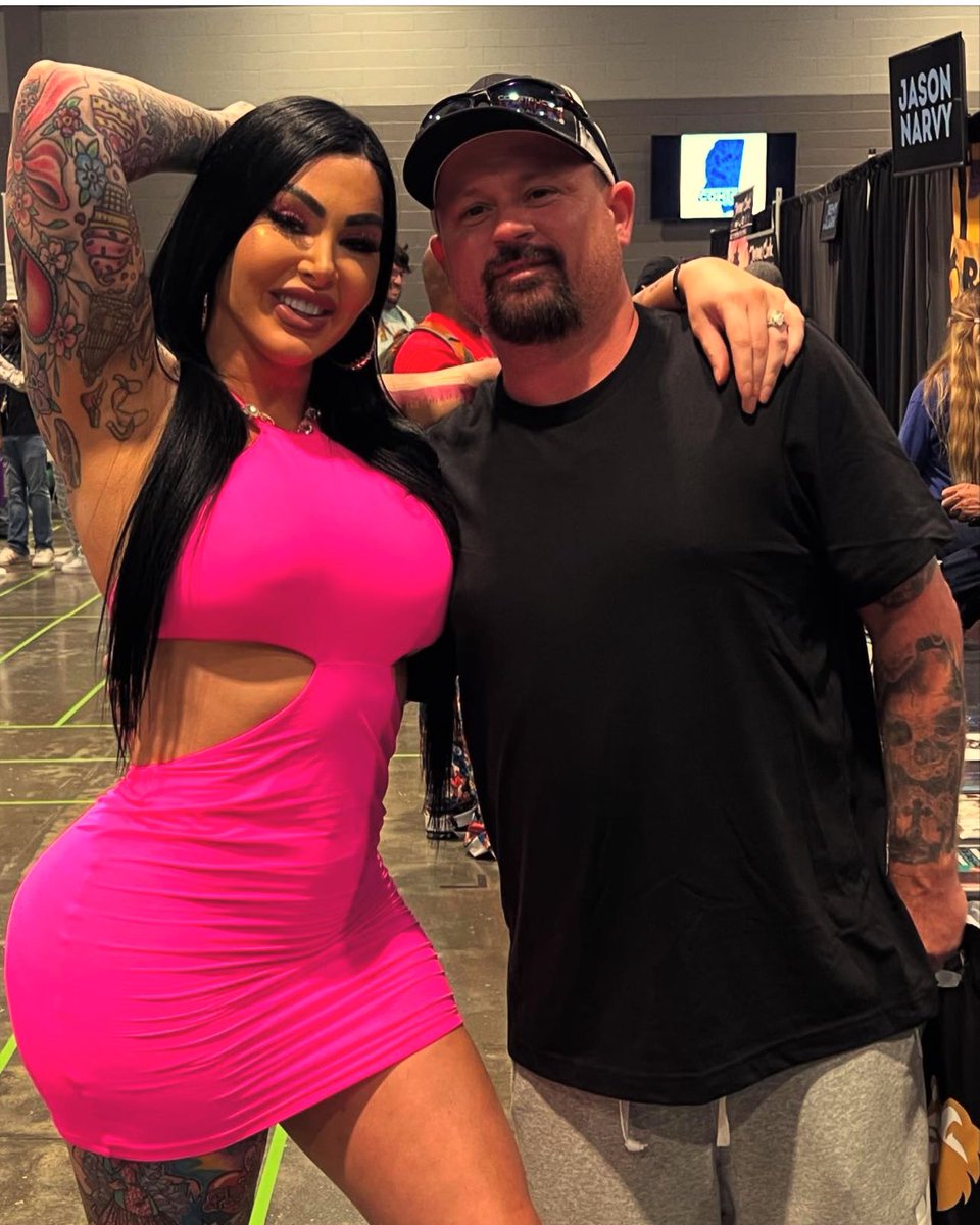DanielCummins3's tweet photo. @TheKatieForbes @TherealRVD https://t.co/AK0ipHAqIB