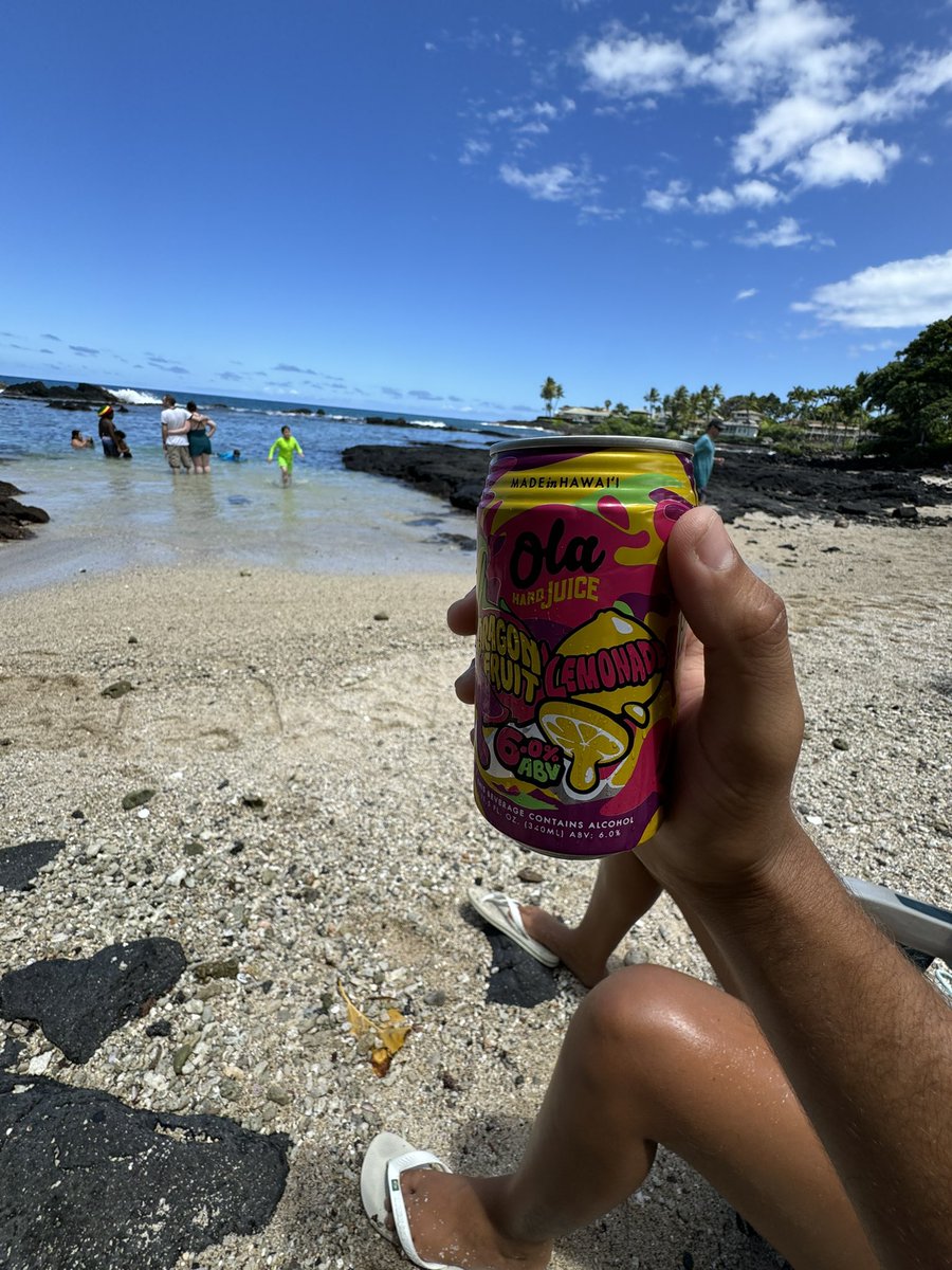 souza_msa's tweet photo. Dominguinho do jeito que a gente gosta 
🌊 🍺 💍 https://t.co/xUVjvc8D7H