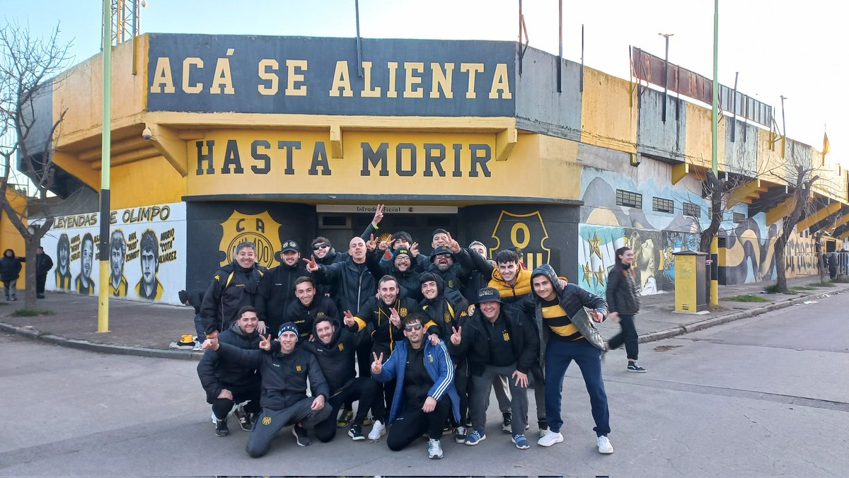 SIEMPRE ALEGRE NUNCA TRISTE