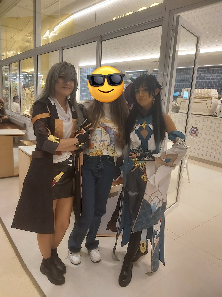 Ceramuns's tweet photo. Amei! As cosplays lindaa!! #HonkaiStaRrail #wecoffee https://t.co/uhKl21yxi2