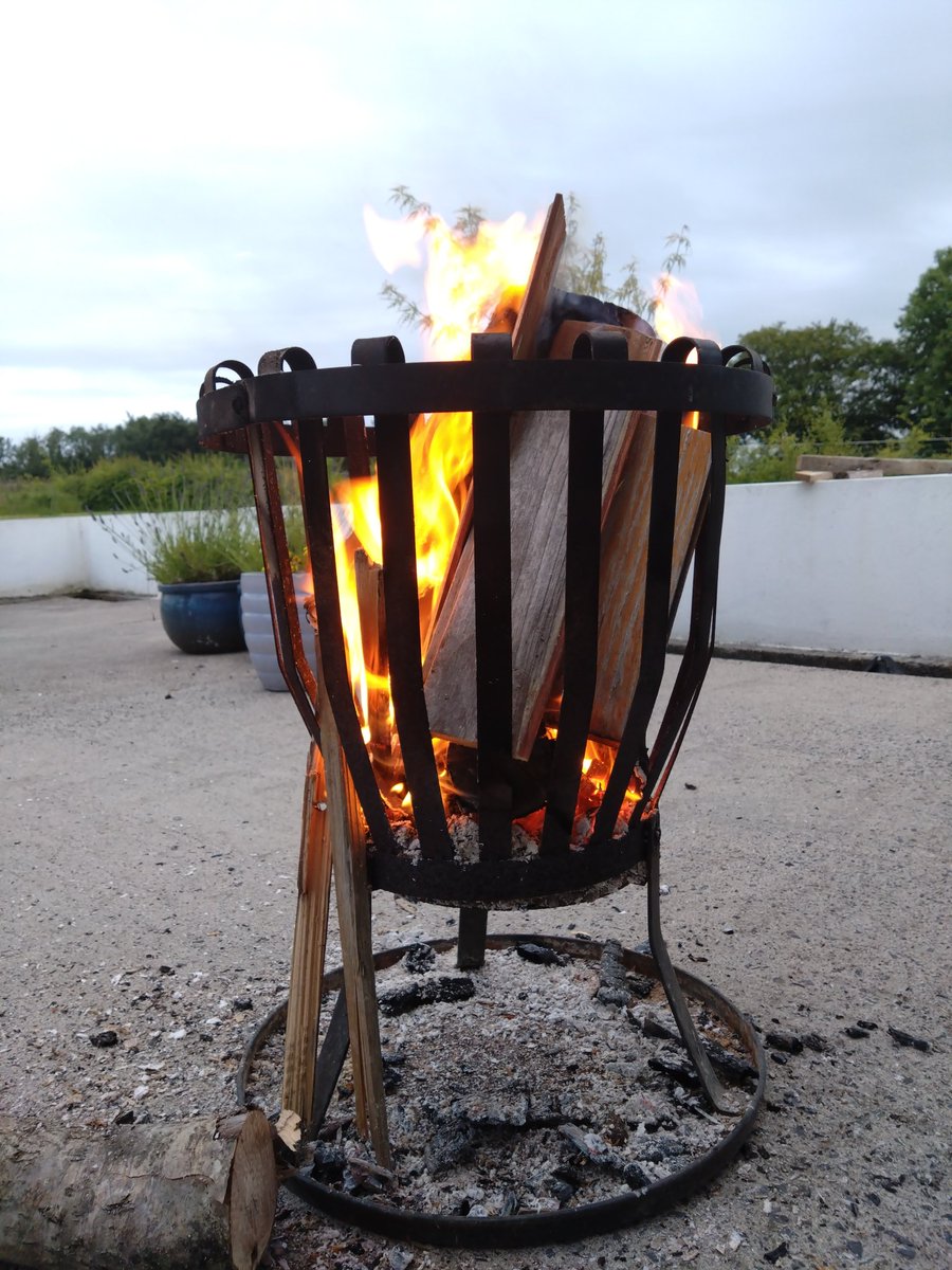 HeresRo's tweet photo. Happy St. Johns's eve
The date is traditionally used to celebrate midsummer with a bonfire. Once celebrated across the country, now only along the west coast. It was considered good luck to spread ashes from the fire in your fields. https://t.co/bTdi1KNPwK