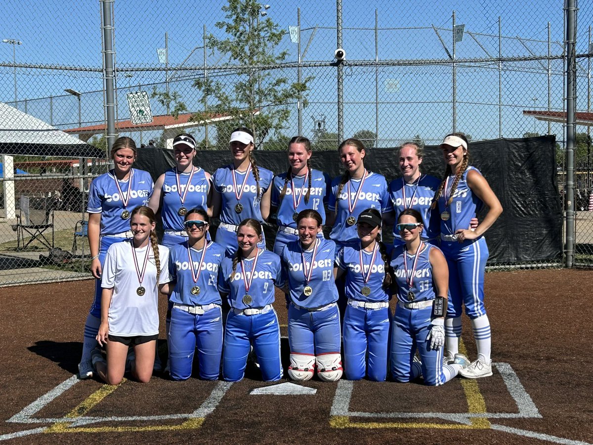 Missouri Bombers 18u Gold Veselske/Roth tweet media