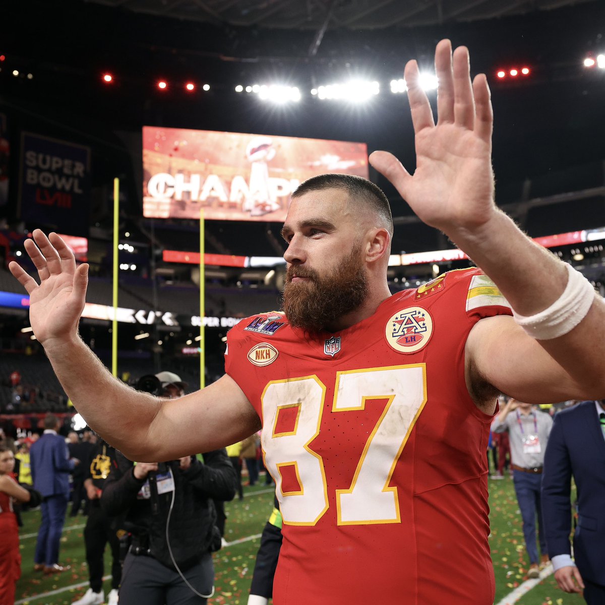 iHeartRadio's tweet image. You know how to ball, I know Aristotle