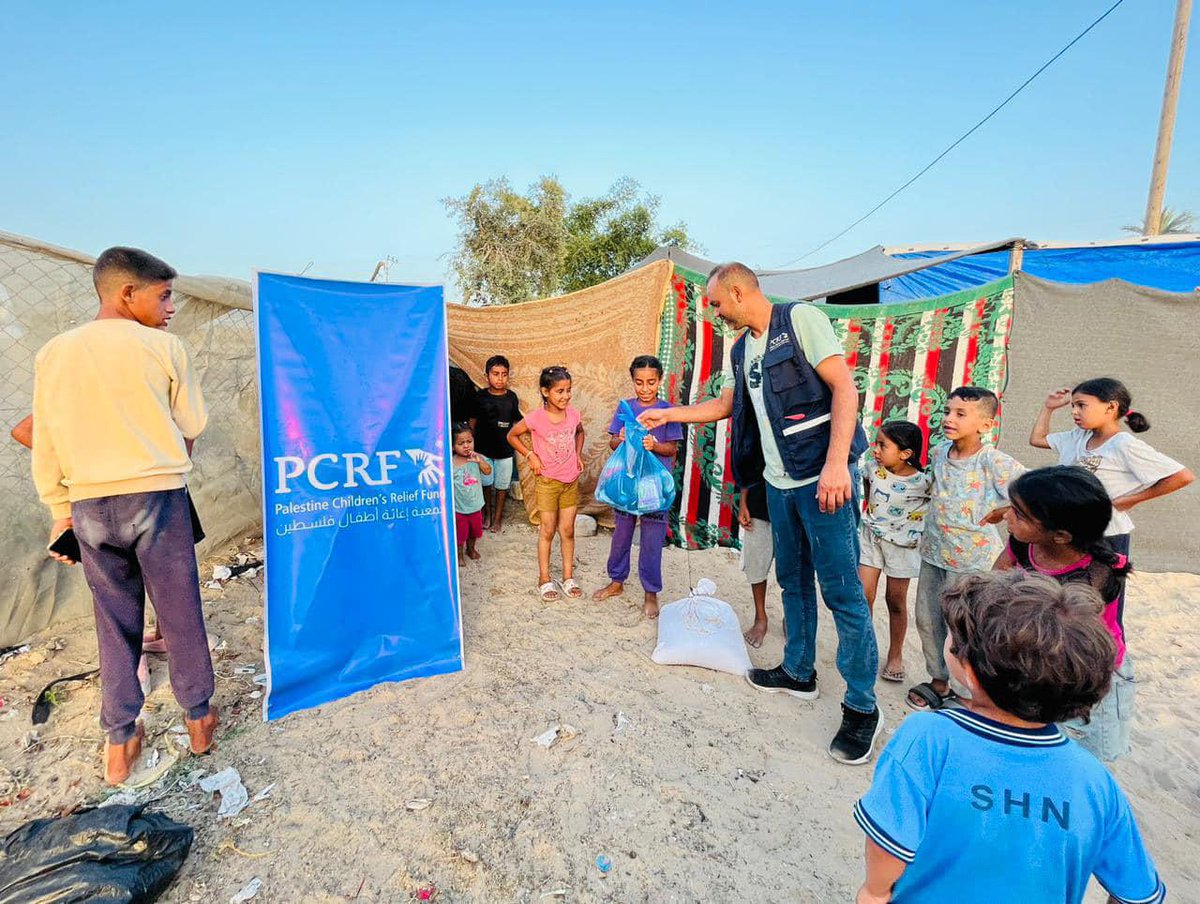 ThePCRF's tweet photo. In the heart of the Gaza Strip, PCRF has delivered hundreds of health parcels to displaced families in central Gaza. These parcels are a source of hope, safeguarding health and preventing disease. 📦

Imagine a world where sanitary supplies are a privilege, not a given. This is the heartbreaking reality for families and children in Gaza due to ongoing hardships and the obstruction of key crossings. Your support can transform this narrative, providing these life-essential supplies, and making a meaningful difference to families. Stand with us in a powerful act of humanity, ensuring both health and dignity for families in Gaza. 🕊️

Together, we can create stories of hope and resilience. Join us.

https://t.co/imhMXp73bC

#TogetherWeCan #HumanitarianAid #HealthRelief #SupportGaza #TeamPCRF