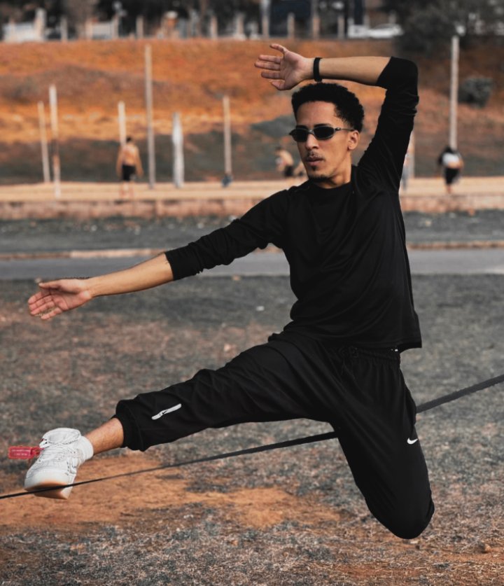 _hidev's tweet image. 🏂🏼🌬️ᴍᴏᴠɪɴɢ ᴏɴ🍃

#slackday #trickline #fy #CriasLab🧪