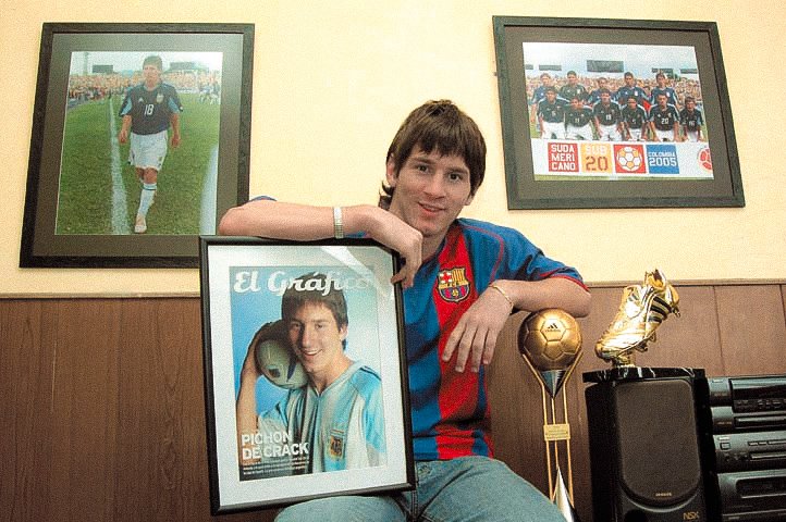 Happy birthday to the greatest beautifier to have ever graced the pitches. I am grateful for the day i first laid my eyes on you. So blessed to have enjoyed every single moment of your footballing magic. Wish we could turn back time to never get to witness it all come to an end