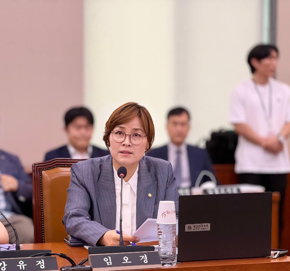 OKLim_GM's tweet image. [문화체육관광위원회 전체회의]

좌우고면하지 않고 국민만 바라보고 나가겠습니다.
산적해 있는 문화·체육계의 현안들을 앞으로 하나하나 처리해나가겠습니다.

#문화체육관광위원회 #전체회의 #문화체육관광부 #더불어민주당 #광명은_임오경