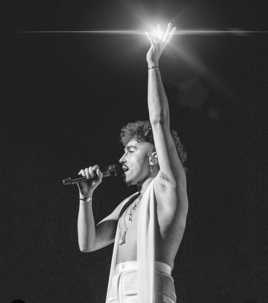 StardustWhxre's tweet photo. I'll never forget Dublin https://t.co/nDhRZHvtLZ