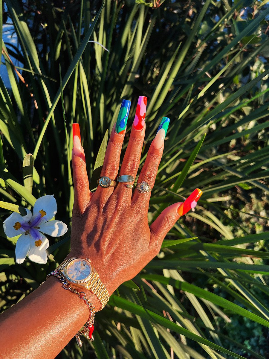 SoLaciLike's tweet image. My friends are right... I should've started creating the design for my nail sets a long time ago. 😍 💅🏾 I love this set so much 🥰